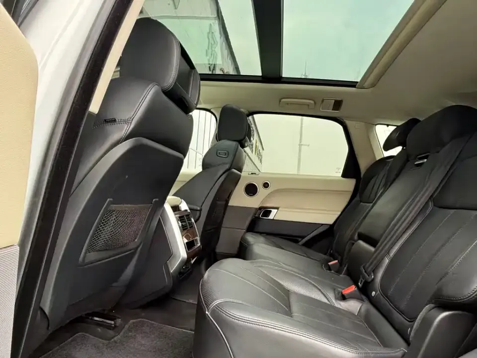 Land Rover Sport