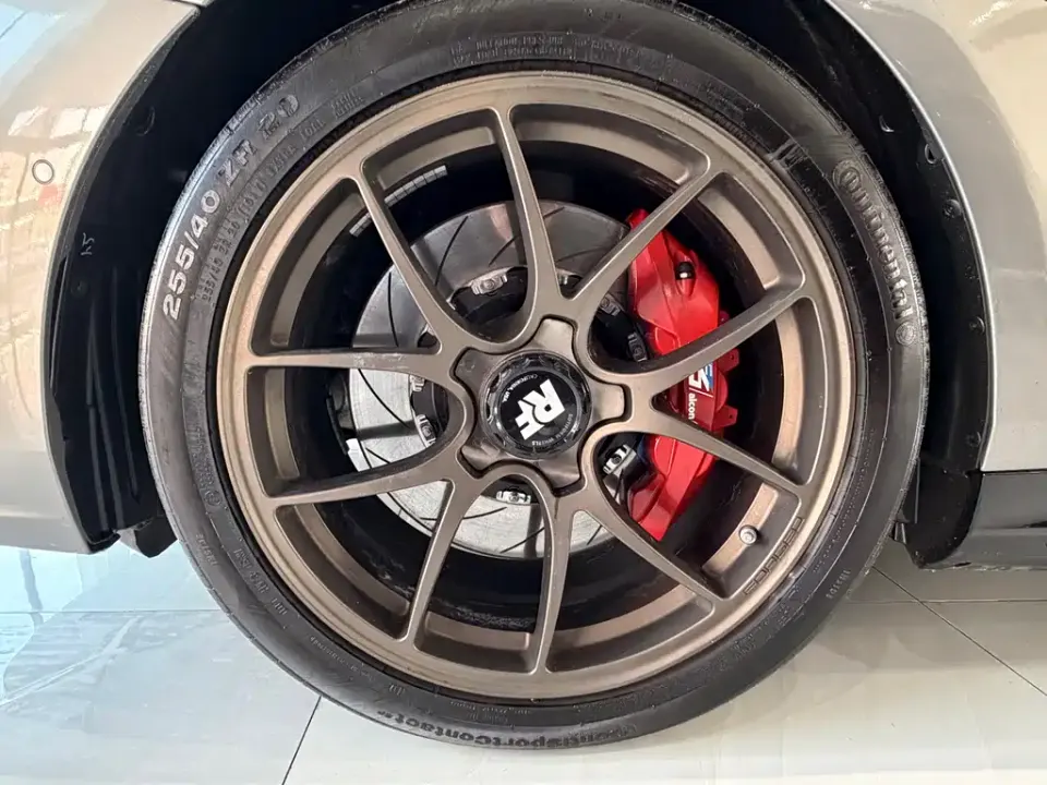 BMW i5 M60