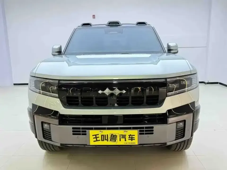 Fang Cheng Bao Leopard 8