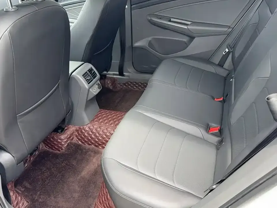Jetta VS7