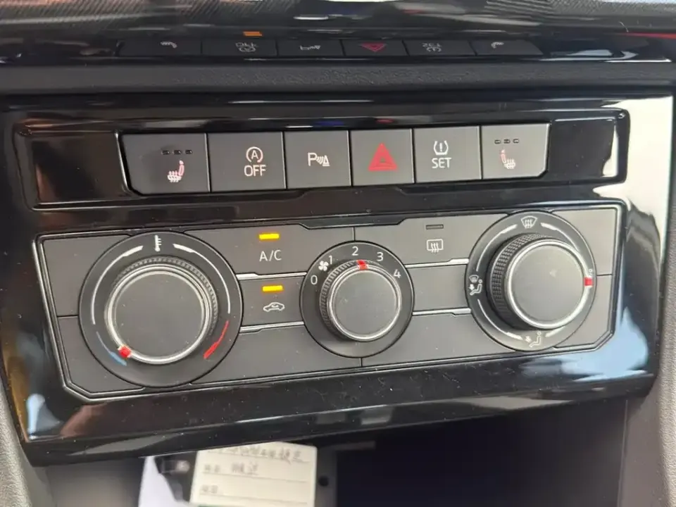 Jetta VS5