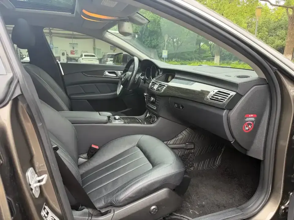 Mercedes-Benz CLS