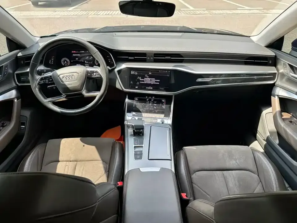 Audi A7L
