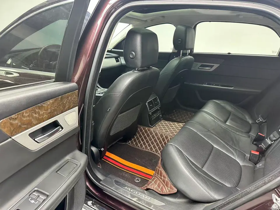 Jaguar XFL