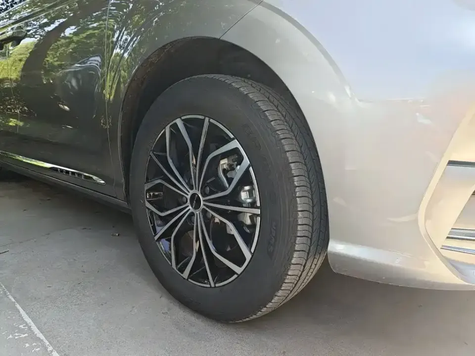 Roewe iMAX8 New Energy