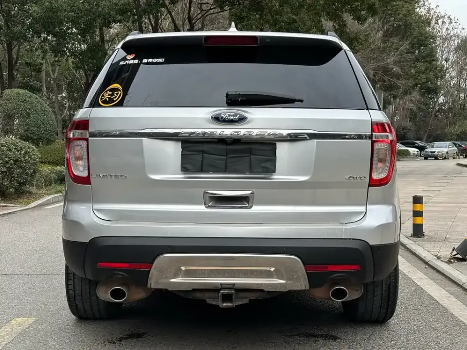 Ford Explorer (Import)