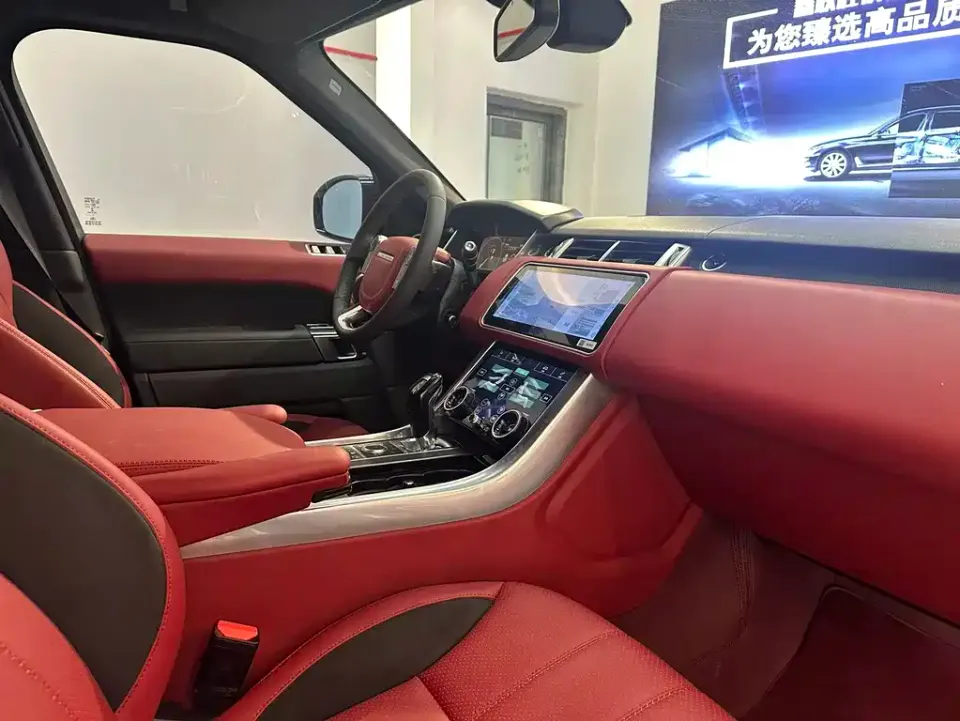 Land Rover Sport