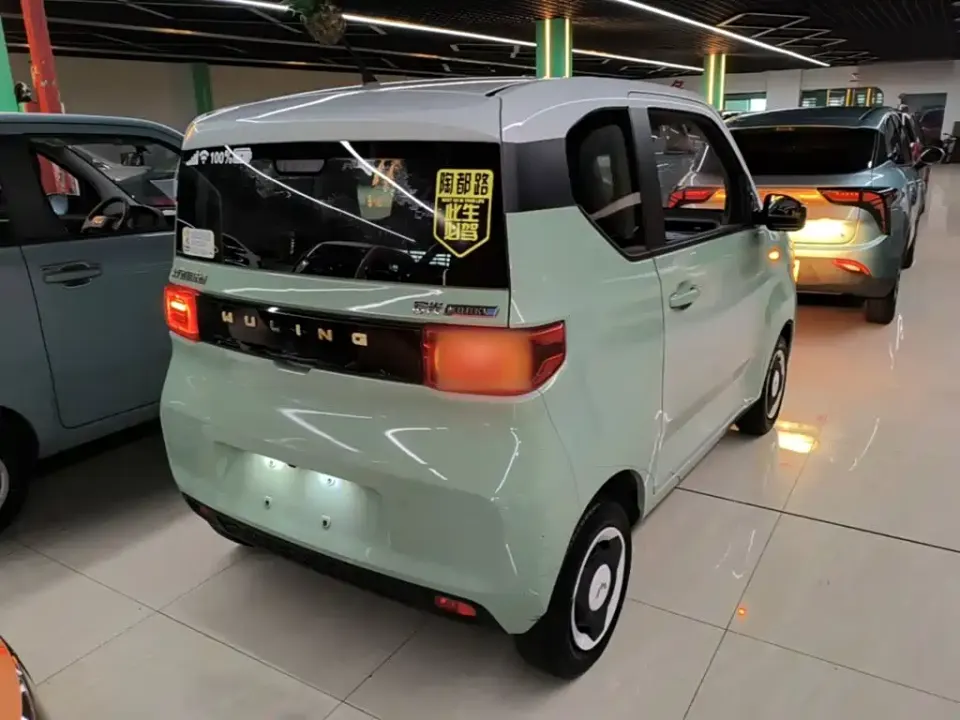 Wuling MINIEV