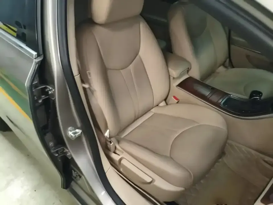 Roewe 950