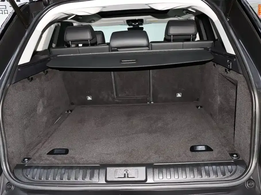Land Rover Sport