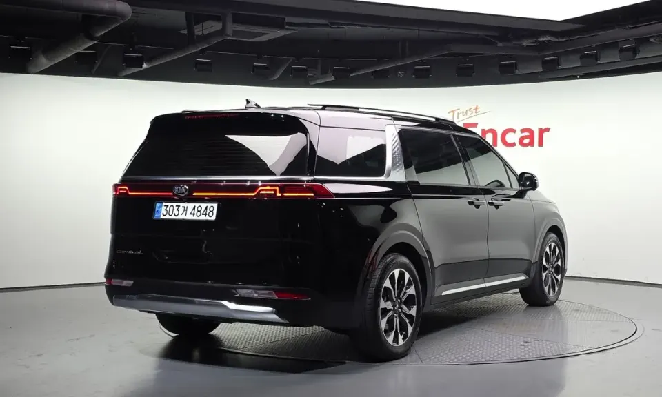 Kia Canival