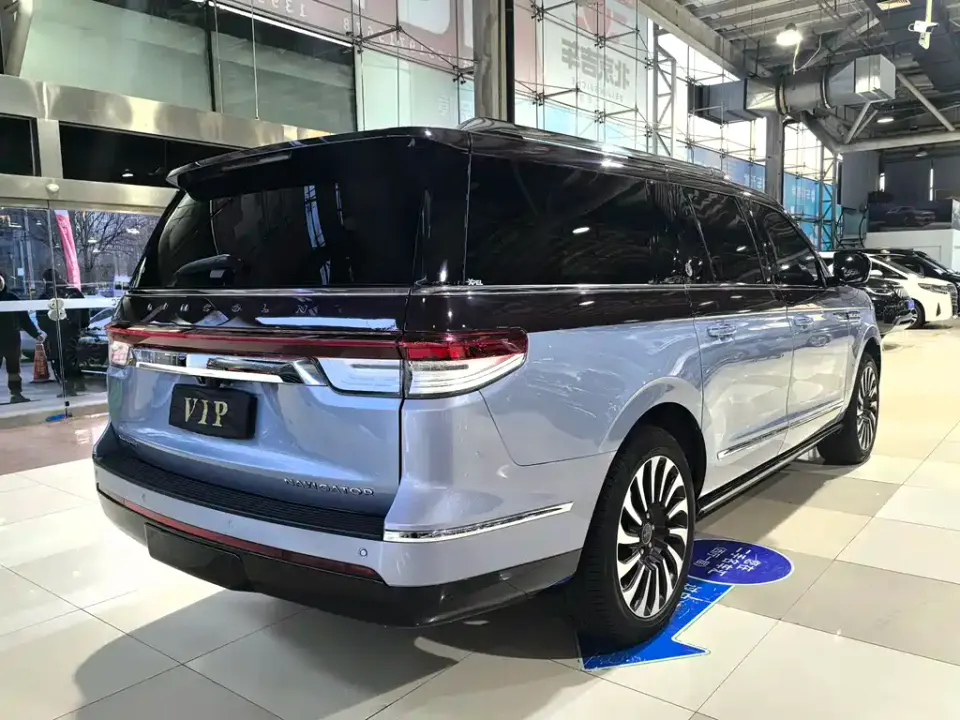 Lincoln Navigator One