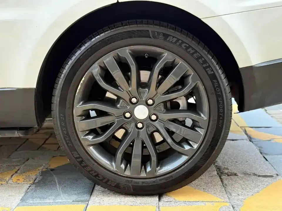 Land Rover Sport