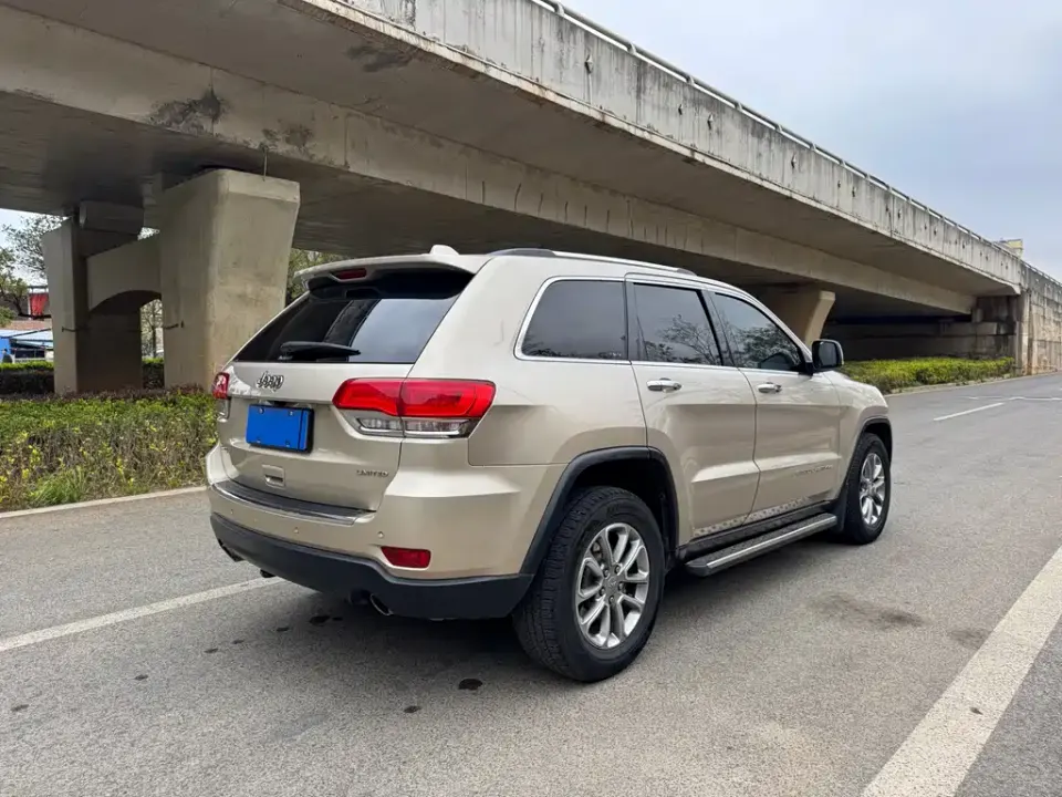 Jeep Grand Cherokee (Import)