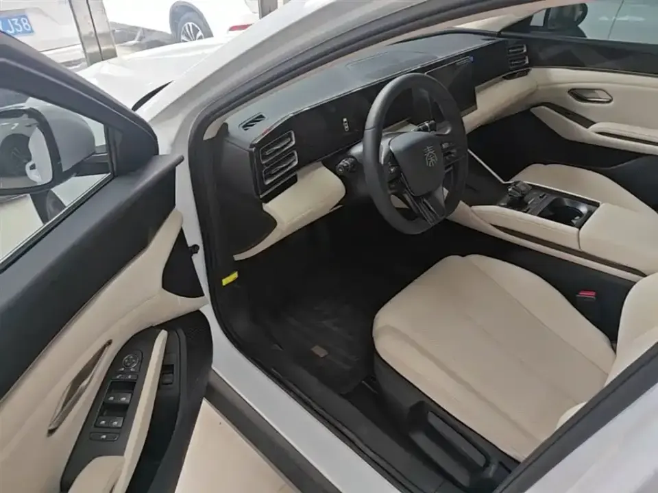 BYD Qin L