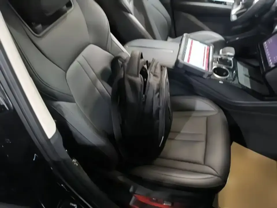 Hongqi Hongqi HS3 PHEV