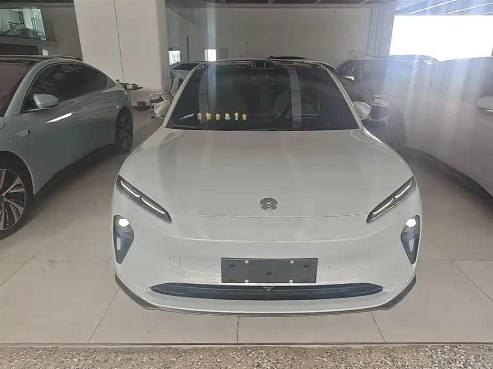 Nio ET5T