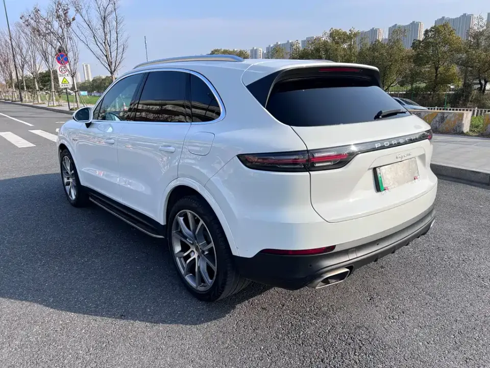 Porsche Cayenne Hybrid