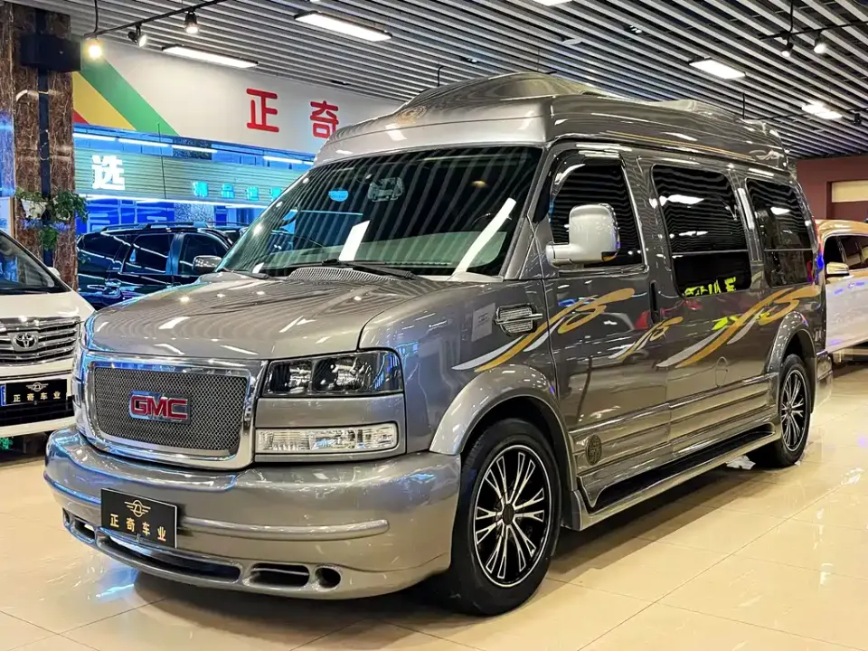GMC Savana