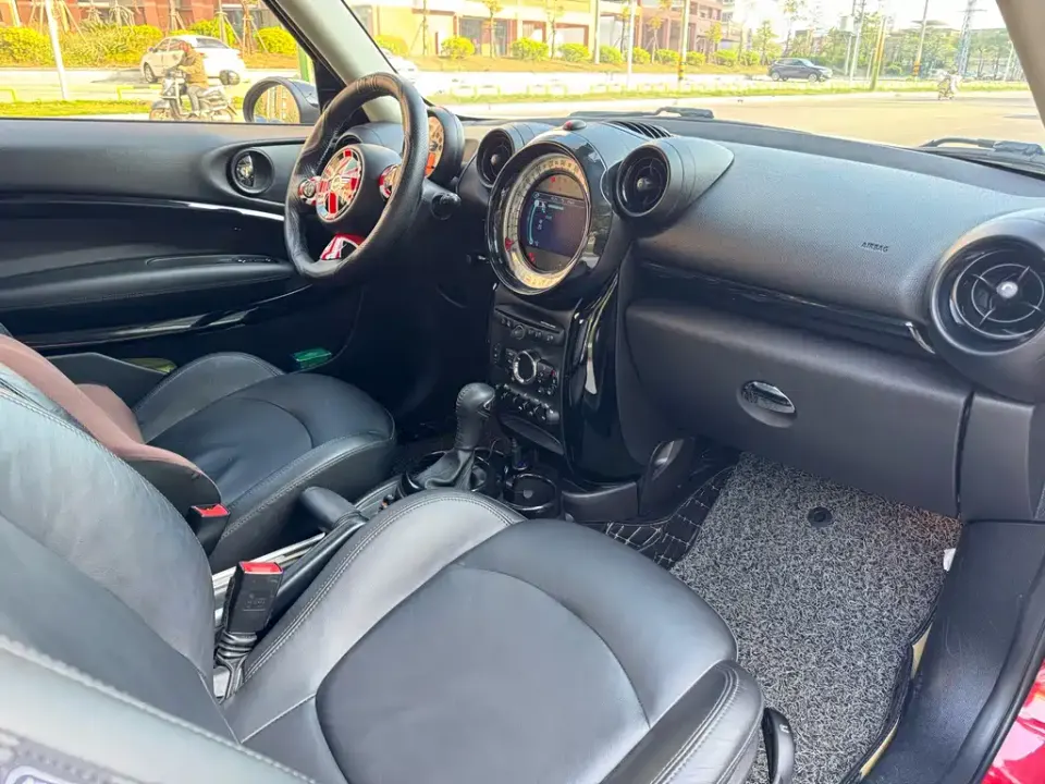 MINI Mini Paceman