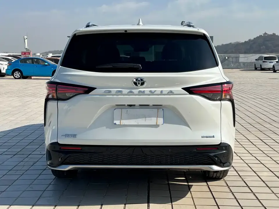 Toyota Granvia
