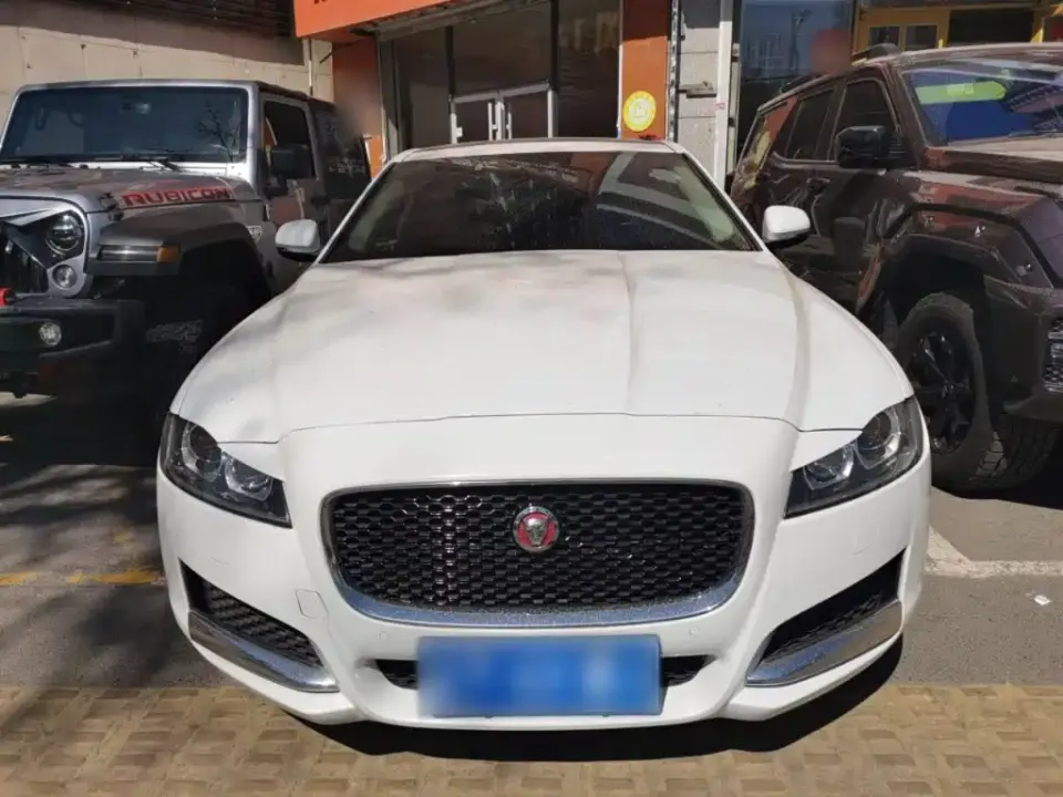 Jaguar XFL