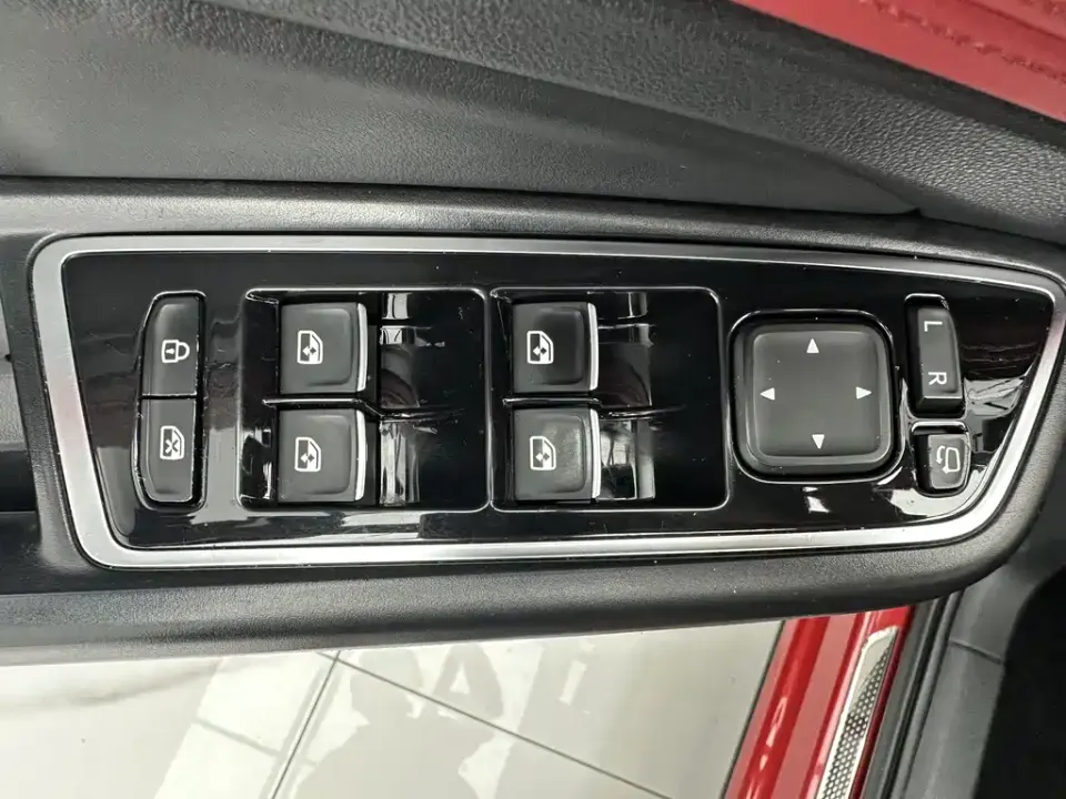 Jetta VS5