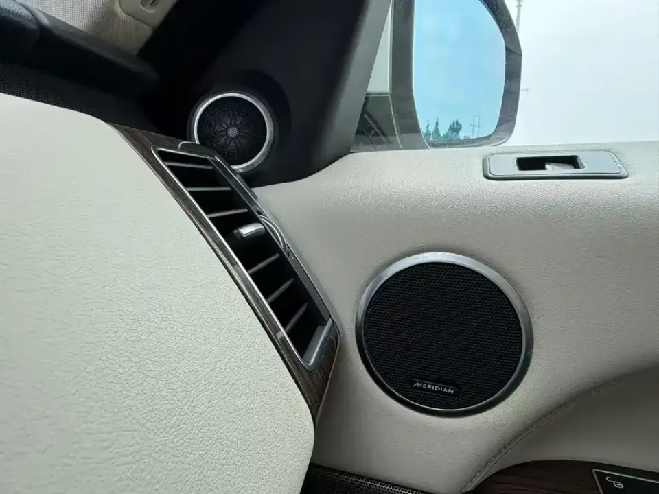 Land Rover Sport