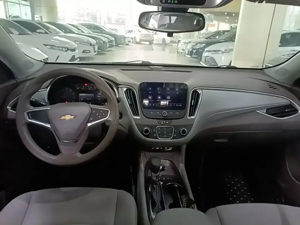 Chevrolet Malibu XL