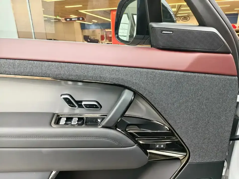 Land Rover Sport