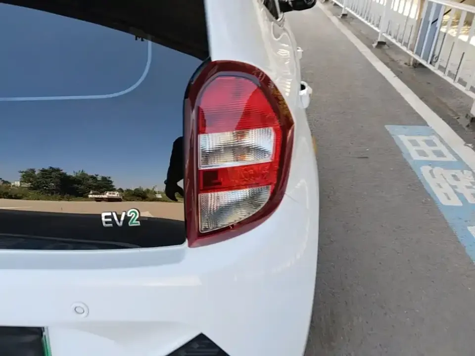JMEV EV2