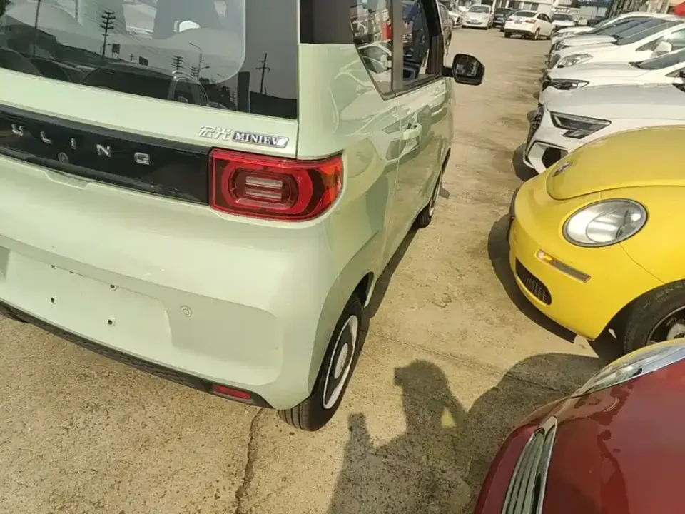 Wuling MINIEV