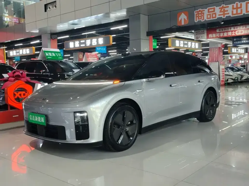 Li Li i6