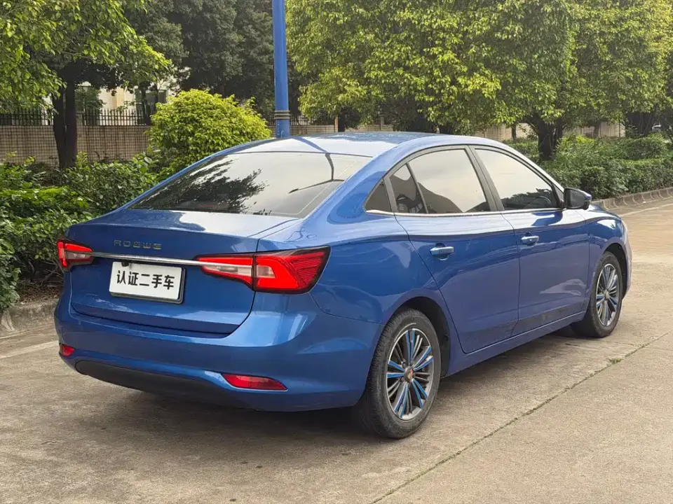 Roewe i5