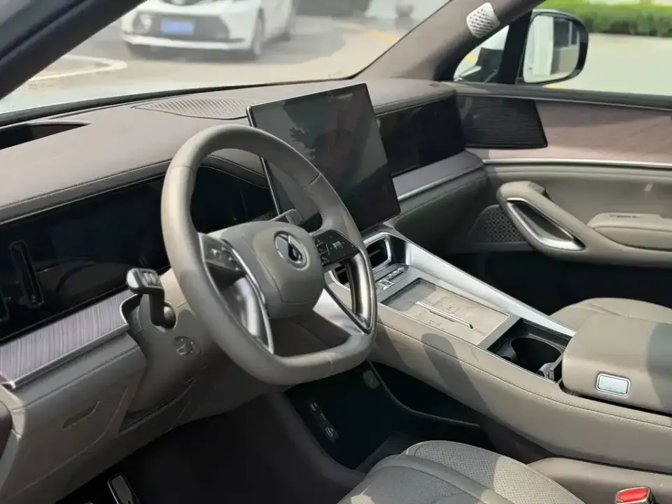 Denza Denza N9