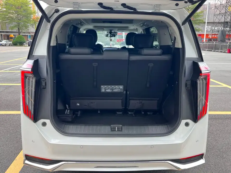 GAC Trumpchi M8