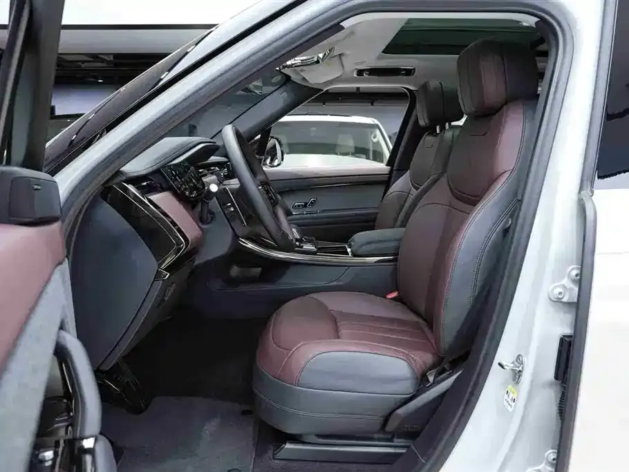 Land Rover Sport
