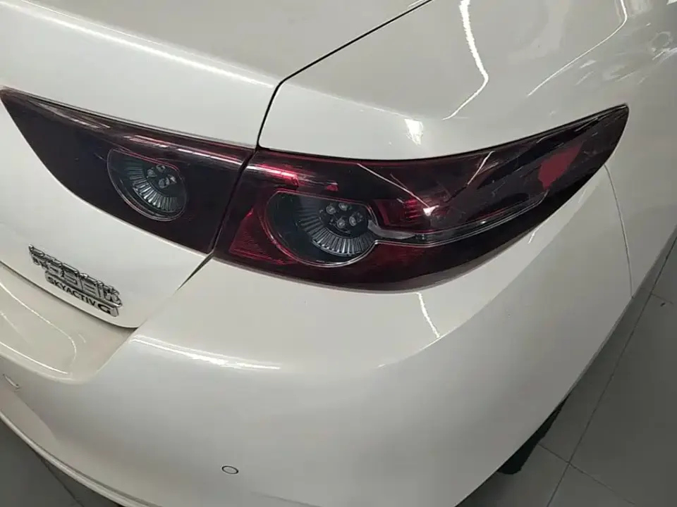 Mazda 3 Axela