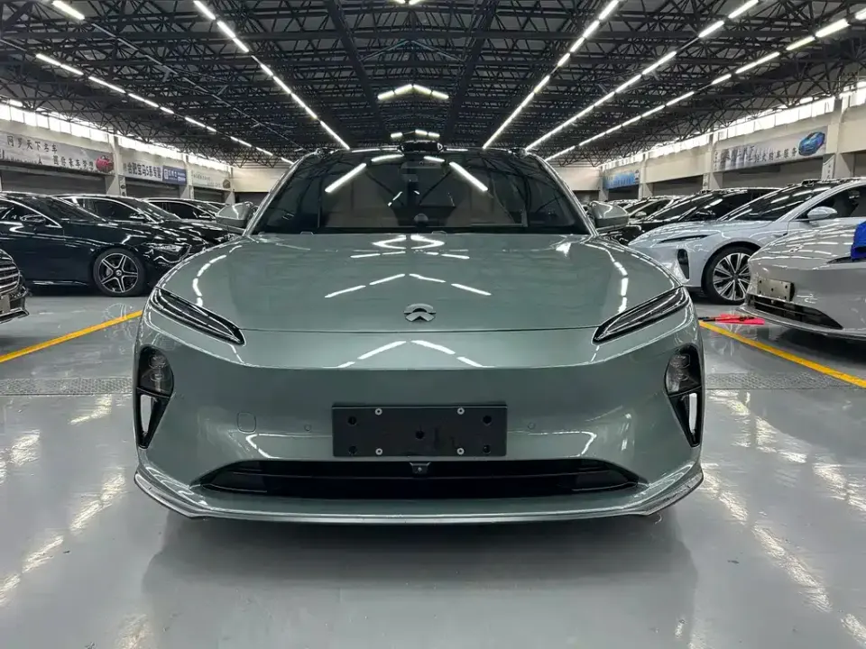 Nio ET5T