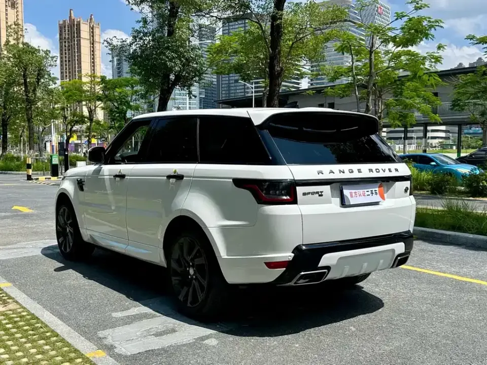 Land Rover Sport