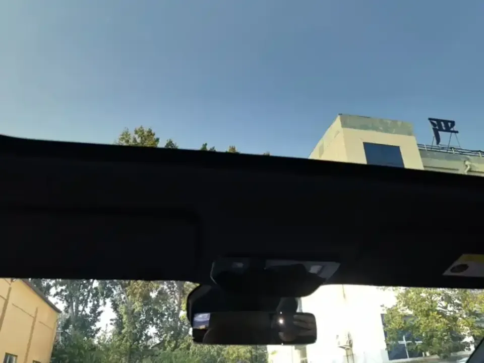 Li Li i6