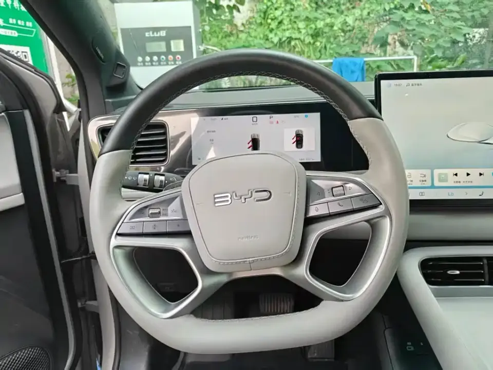 BYD Sealion 06