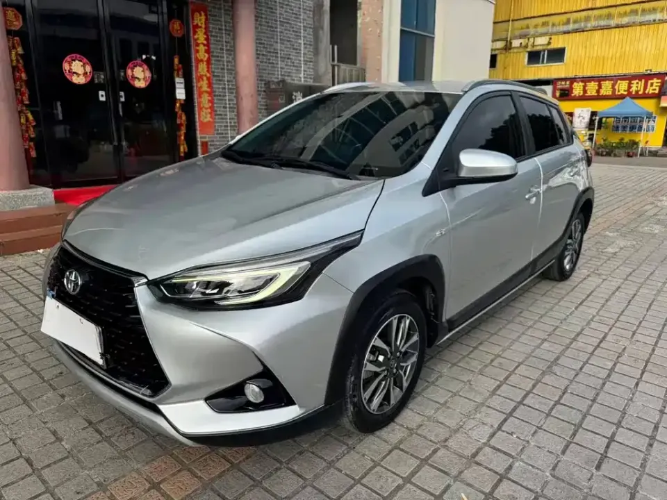 Toyota Yaris L