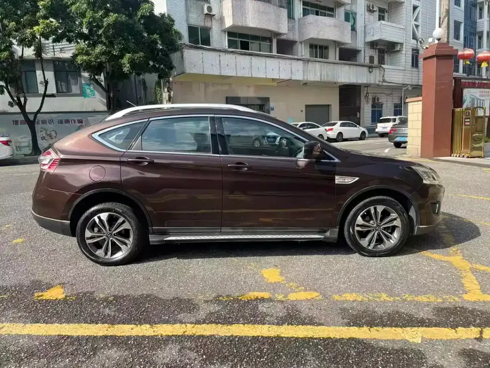 Luxgen U6
