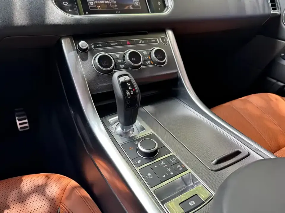 Land Rover Sport
