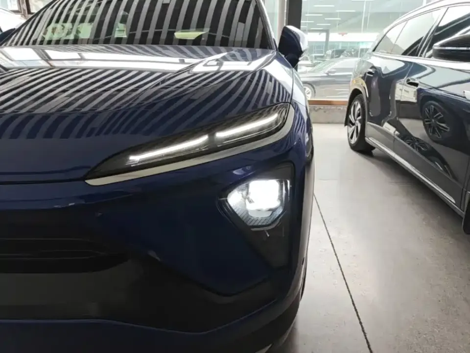 Nio EC6