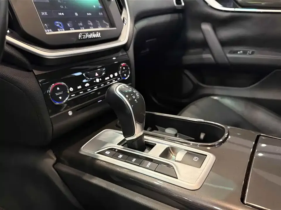 Maserati Ghibli
