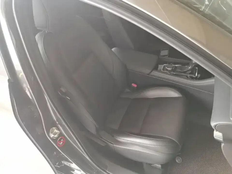 Mazda 3 Axela