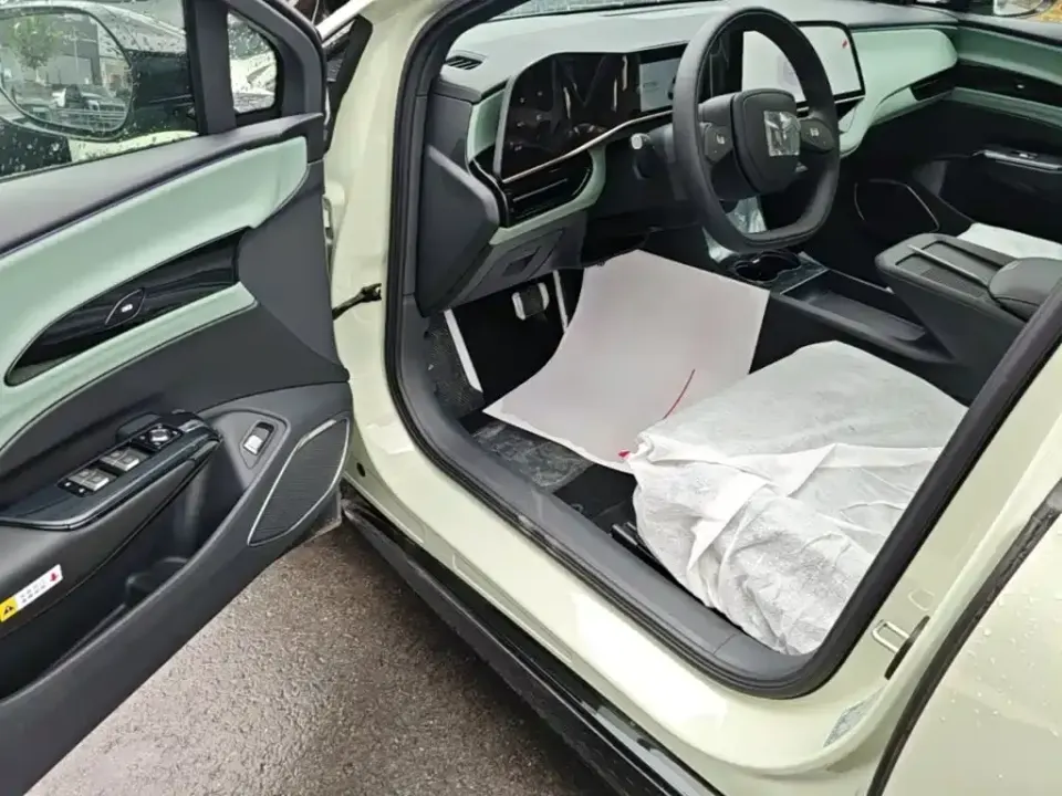 Hongqi Hongqi EH7