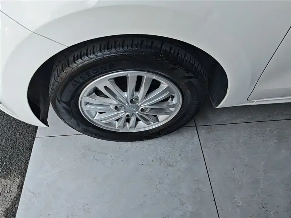 Kia Huanchi